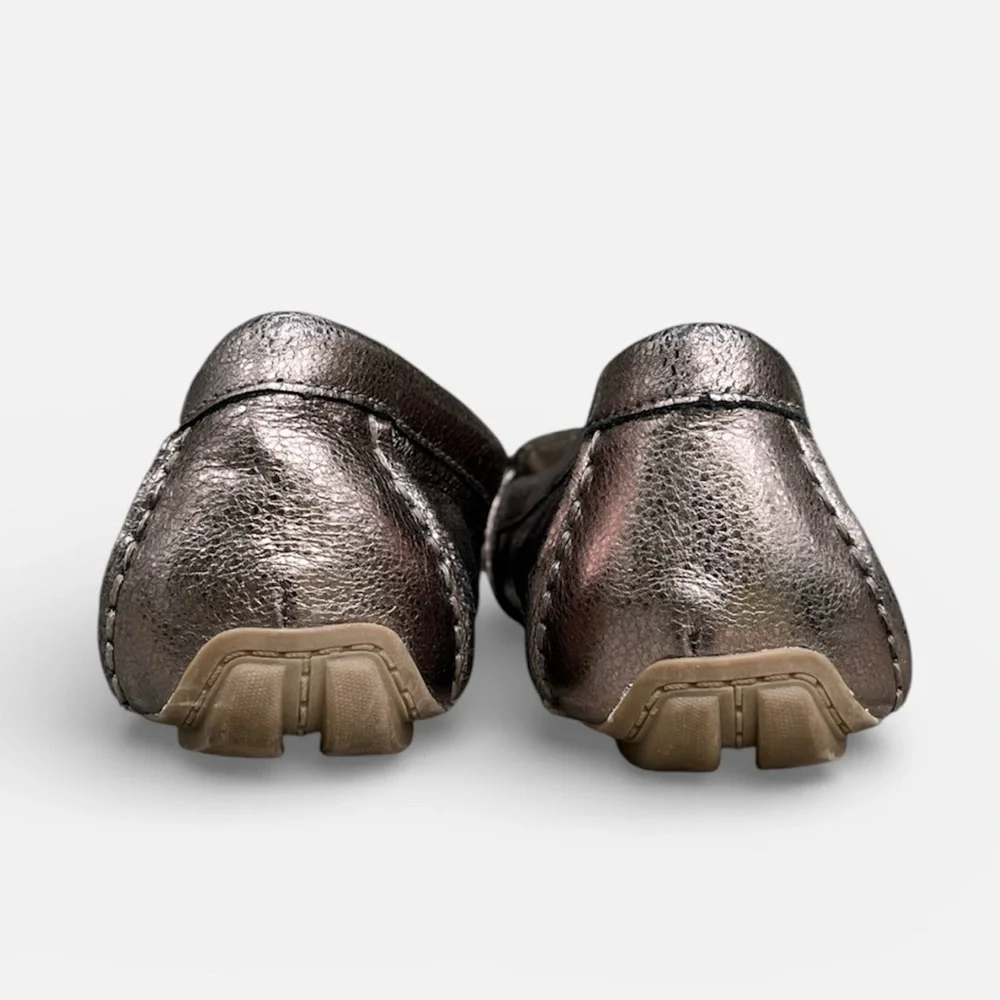 Anne Klein “Petra” Iflex Leather Mocc Toe Loafer in Pewter Size 7